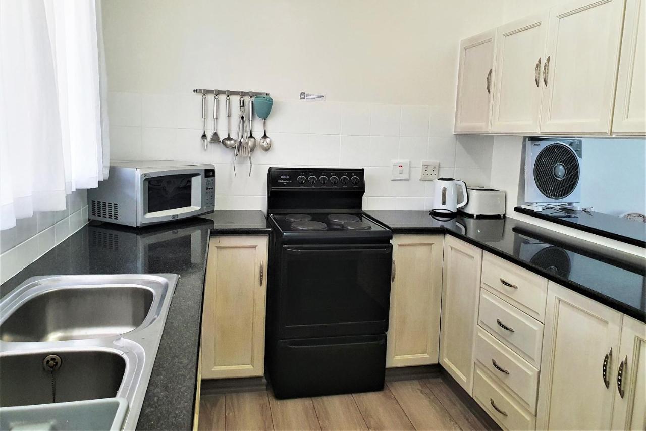 First Group La Rochelle Apartment St Lucia Bagian luar foto