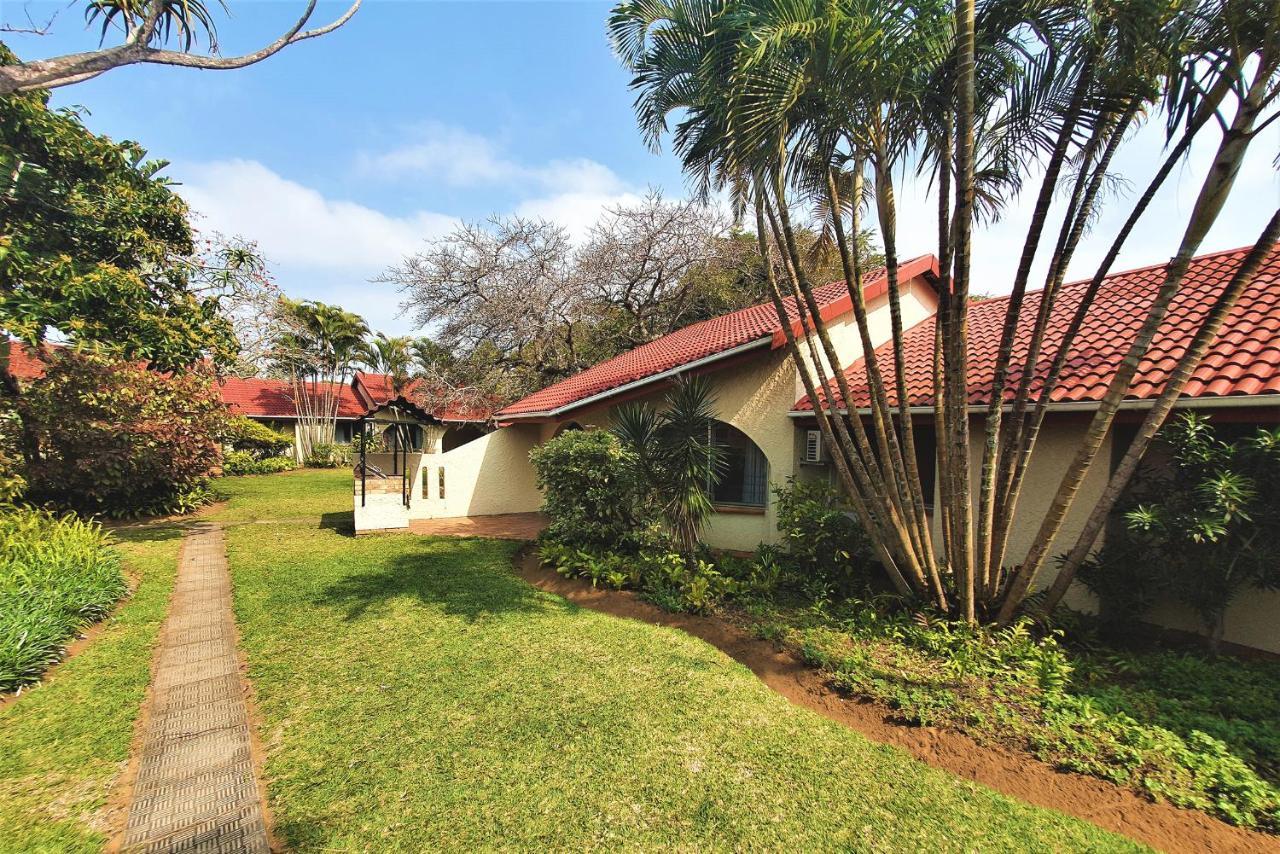 First Group La Rochelle Apartment St Lucia Bagian luar foto